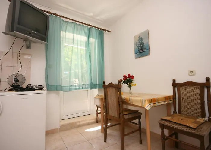 With Parking Space Podgora, Makarska - 6682 * بودغورا